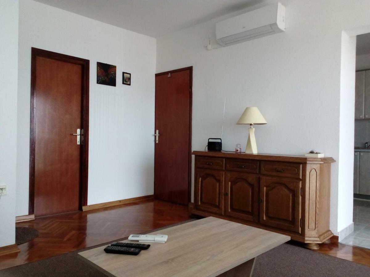 Apartment Dora 1 Jakisnica Lun  Luaran gambar